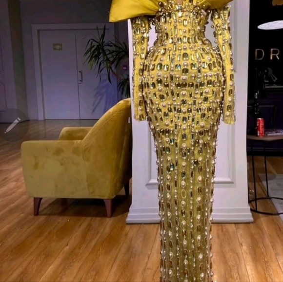 Luxurious mermaid dress - Picture 2 of 2